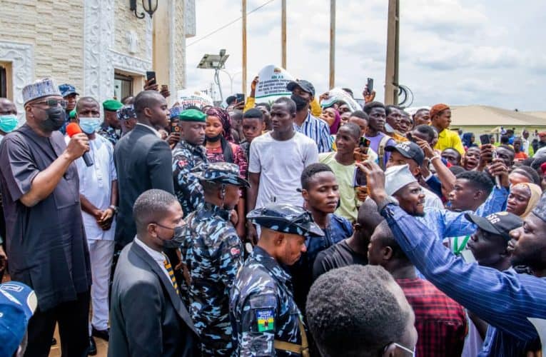 Kwara Students rally for AbdulRazaq‘s education reforms, investments. Back Governor’s second term bid