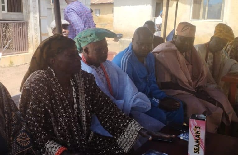 Security; Isin LG Chair Hosts Isin Local Hunters, commends them for their support