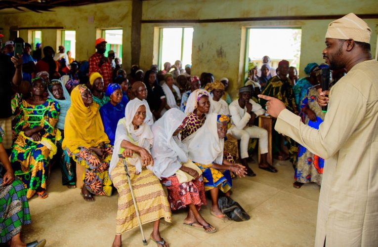 Akintade Shittu Visits Ojomu North/North west ward, Seeks Support for Reps Ambition Ahead of Declaration
